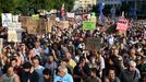 Snímek z úterní demonstrace v Bratislavě proti ministryni kultury Martině Šimkovičové.