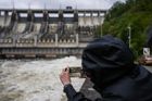 Česko se chystá na nejhorší. Extrémní ohrožení platí na Vysočině, Praha staví zábrany