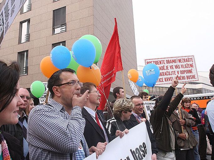 Jaroslav Foldyna nakonec dovedl demonstraci až před kongresové centrum