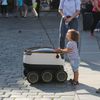 Samodoručovací robot firmy Starship Technologies prvně v Praze pro Rohlik.cz