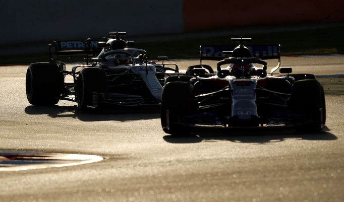 Testy F1 2019, Barcelona I: Lewis Hamilton, McLaren a Daniil Kvjat, Toro Rosso