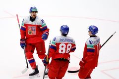 Paráda Pastrňáka a střelecká show. Češi se rozjíždějí, potupili Dány sedmi góly