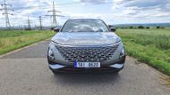 Na český trh přišla v posledních týdnech řada čínských značek, mezi nimi také Omoda s kompaktním SUV 5 v benzinové a elektrické verzi. První jmenovaná se ve vyšší výbavě Premium dostala do redakční garáže.