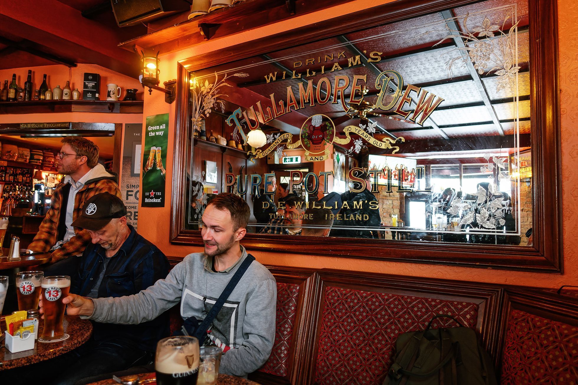 Tullamore, fotografie z města i z tamní výroby irské whiskey