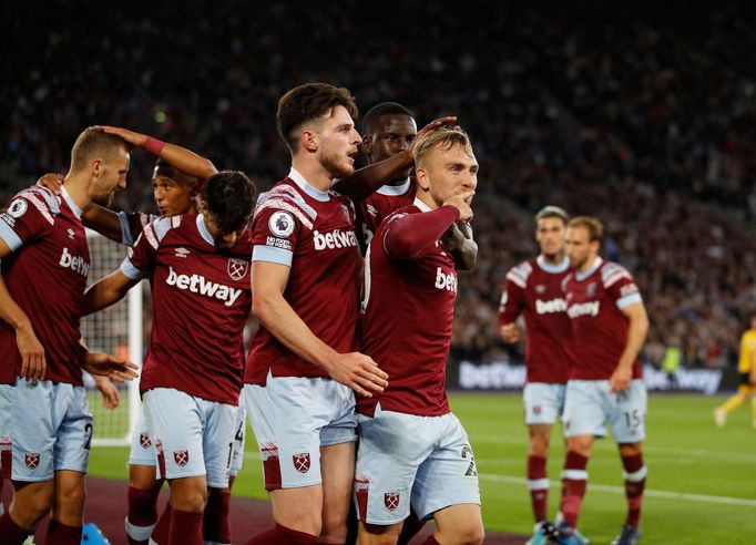 Soccer Football - Premier League - West Ham United v Wolverhampton Wanderers - London Stadium, London, Britain - October 1, 2022 West Ham United's Jarrod Bowen celebrates