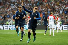 Živě: Francie - Chorvatsko 4:2. Finálovou přestřelku zvládli lépe Francouzi a berou zlaté medaile