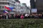 Odpoledne se přibližně dva tisíce lidí sešly na Václavském náměstí na akci nazvané Za naši kulturu a bezpečnou zem - upozornění na problémy související s imigrací.