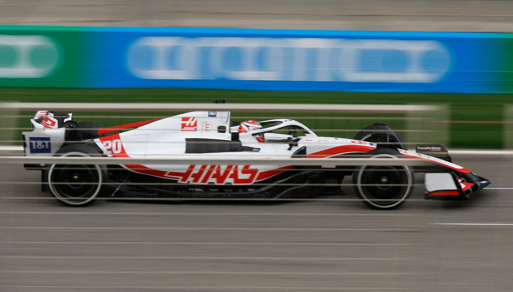 Testy F1 v Sáchiru 2022: Kevin Magnussen, Haas