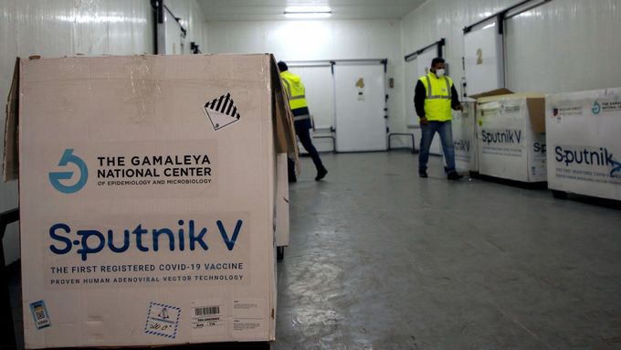 Na Slovensku je od začátku března 200 tisíc dávek vakcíny Sputnik-V.