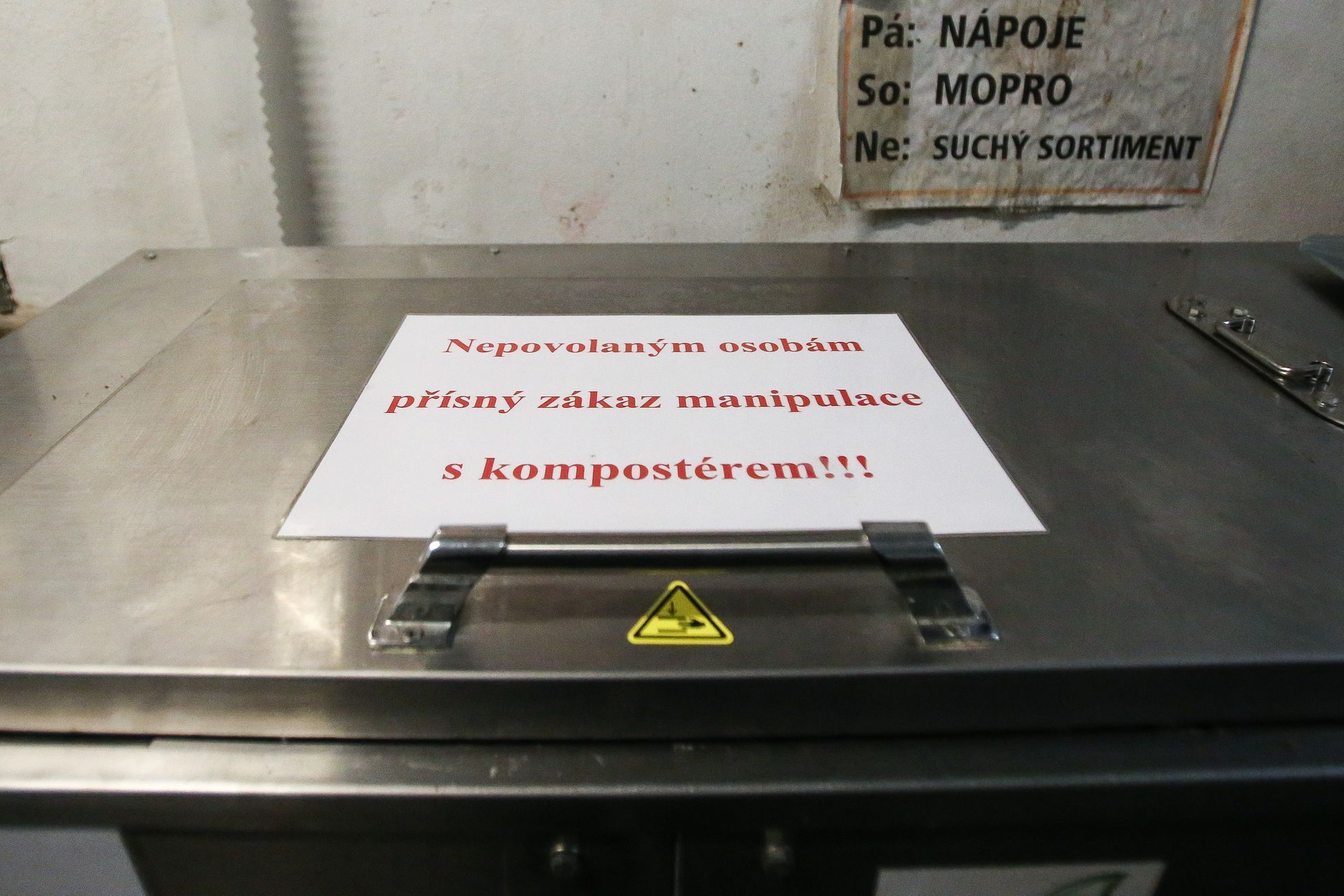 Kompostér, hypermarket Albert, ovoce a zelenina