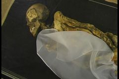 Záhada potetované mumie. Měla rakovinu prsu a užívala konopí