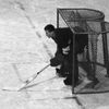Brankář Bohumil Modrý na MS v hokeji 1947