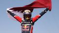 Pilot Toyoty Násir Attíja slaví triumf na Rallye Dakar 2022