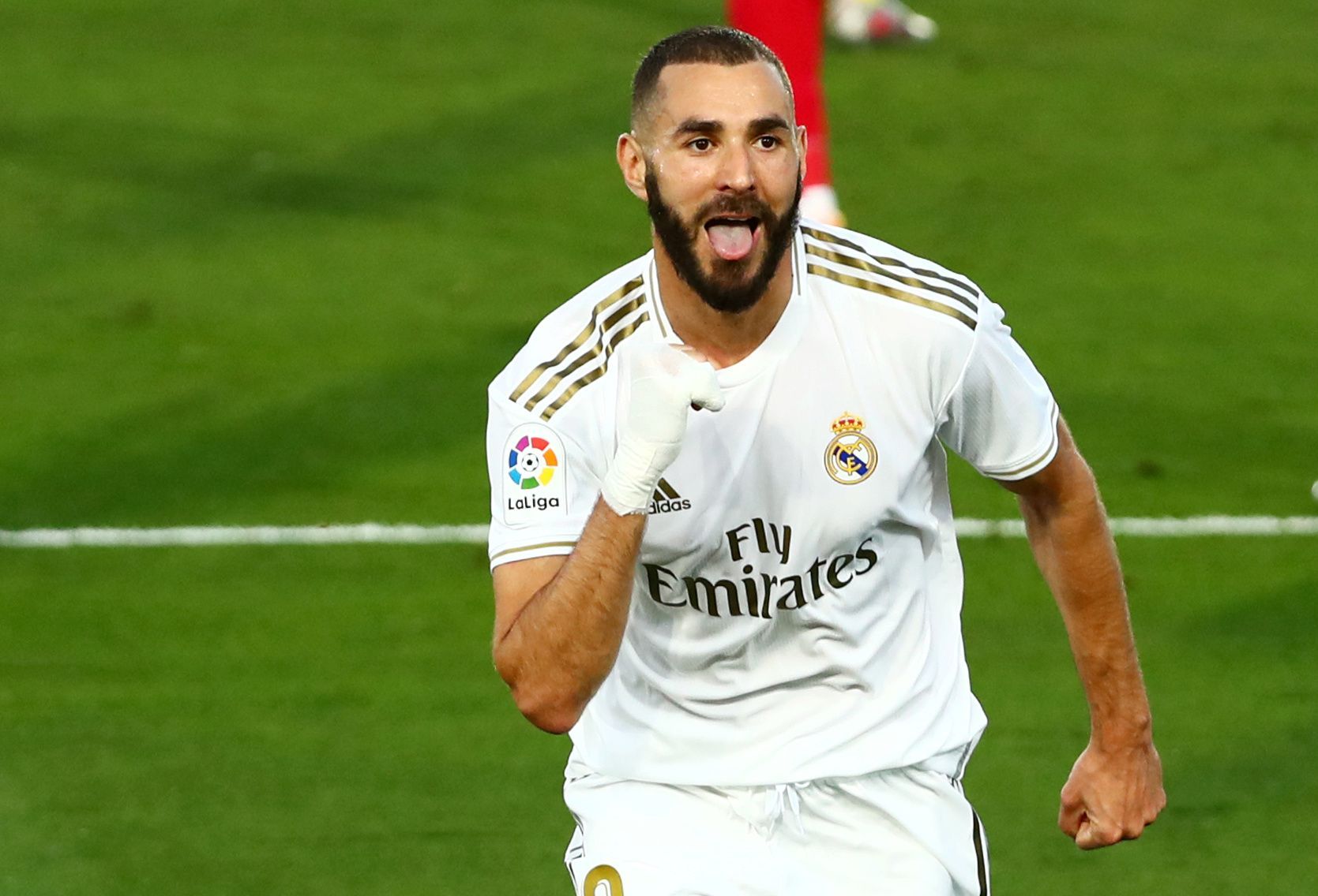 Real Madrid slaví zisk 34. titulu ve španělské lize, Karim Benzema