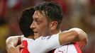 Finále  Asia Trophy, Arsenal-Everton: Mesut Özil (Arsenal) slaví gól