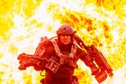 VIDEO Toma Cruise uvězní ve sci-fi Na hraně zítřka