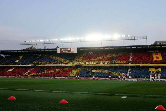 SL, Sparta-Slavia: transparent fanoušků Sparty