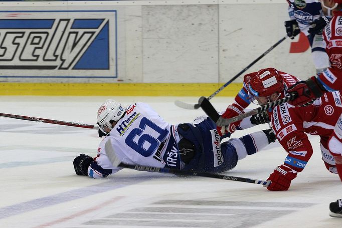 ELH, Kometa-Třinec: Peter Trška (61) - Jakub Petružálek