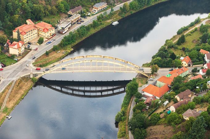 Vltava z výšky 2. Od Orlíku po Chuchli