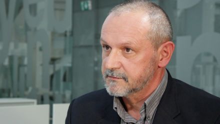 ČSSD dává najevo, že nechce chytré voliče, jenom s “obyčejnými lidmi” to nevytrhne, říká Mitrofanov