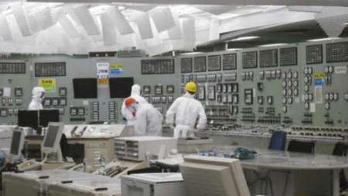 Zaměstnanci druhého bloku elektrárny ve Fukušimě