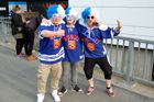 Skupinka finských fanoušků na hokejovém MS 2022 v Tampere