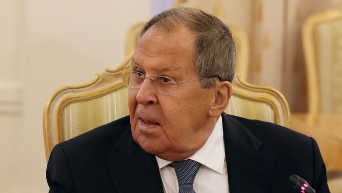 Lavrov říká, že podmínky Ruska pro mír na Ukrajině se od srpnového summitu nezměnily