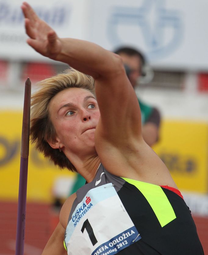 Barbora Špotáková při hodu oštěpem během Memoriálu Josefa Odložila.