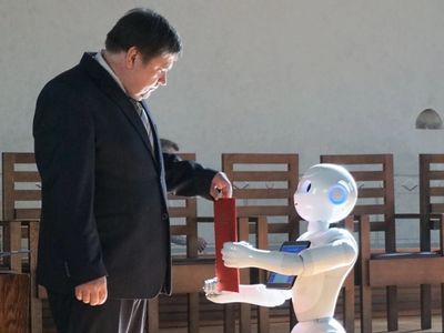 Pokrok a vývoj v oblasti umělé inteligence stále stoupá. Přímo raketově. Už dnes neexistuje domácnost, která by nějakého robota neměla doma.