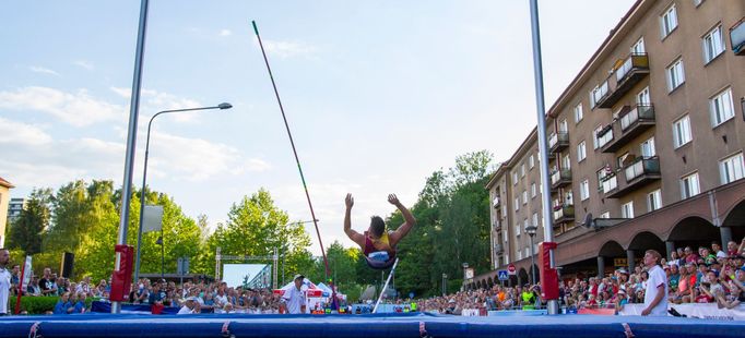 MČR v atletice 2017: Skok o tyči mužů na náměstí