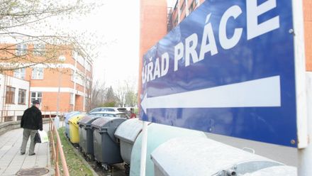 DUEL: Zmírní kurzarbeit dopady ruských protisankcí?