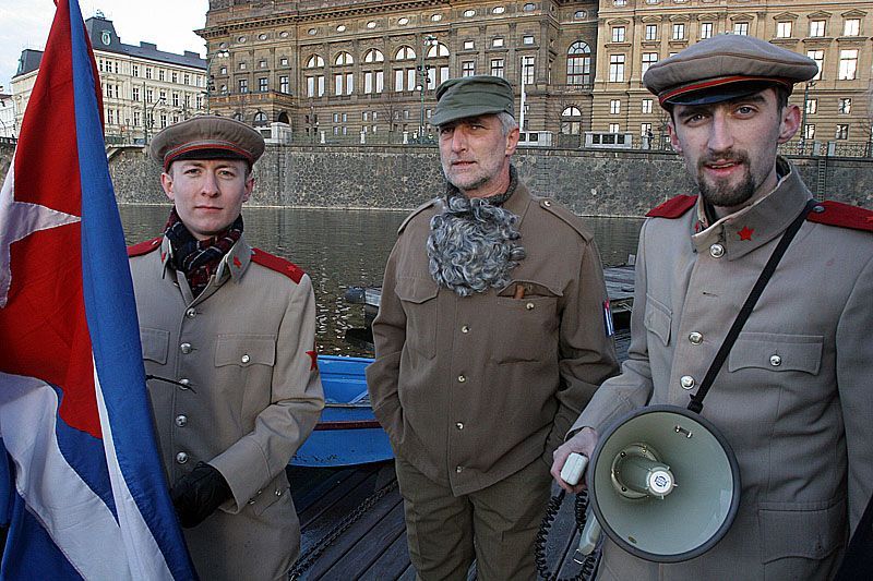 Kuba s Fidelem na Vltavě