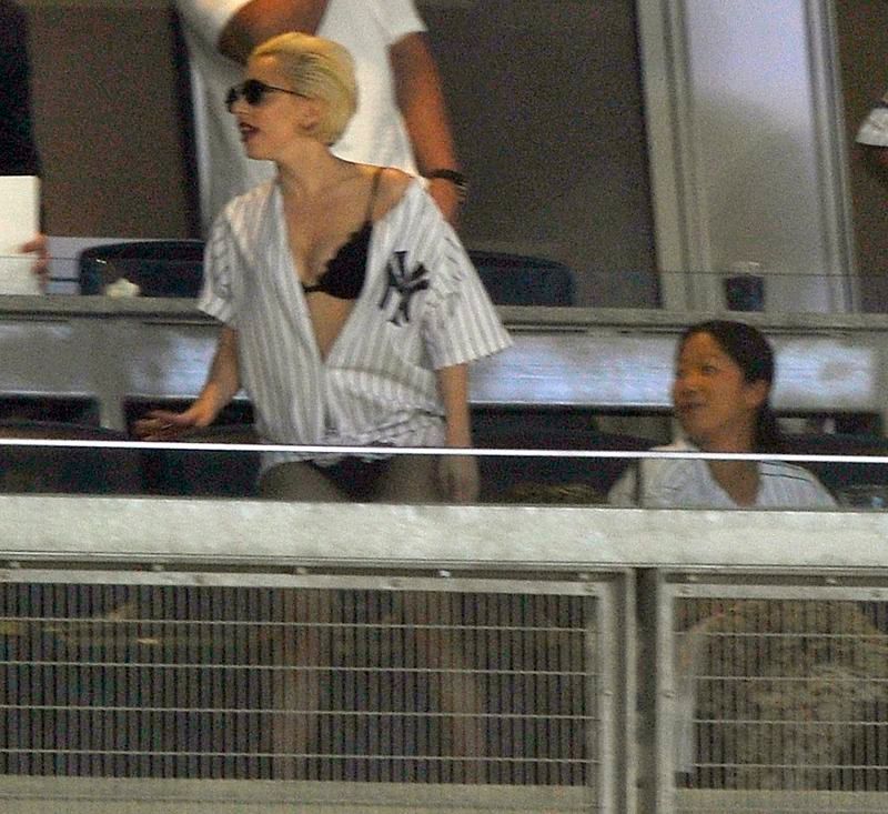 Lady GaGa na zápase Yankees