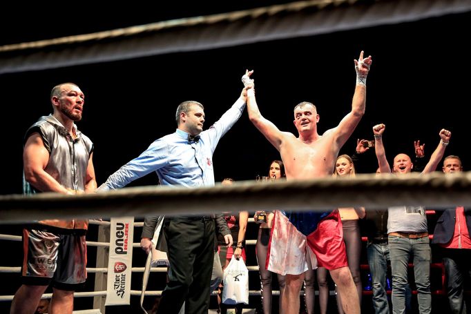 Den rváčů v Plzni - Pavel Šour vs. Václav Pejsar (box, těžká váha)