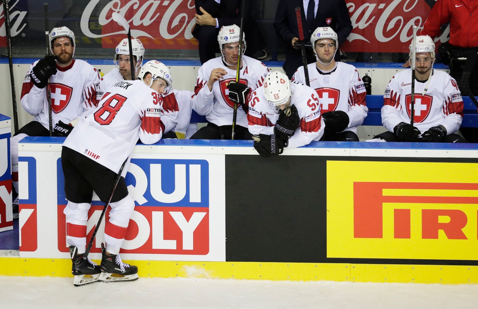 Zklamaní Švýcaři po čtvrtfinále MS 2019 Kanada - Švýcarsko