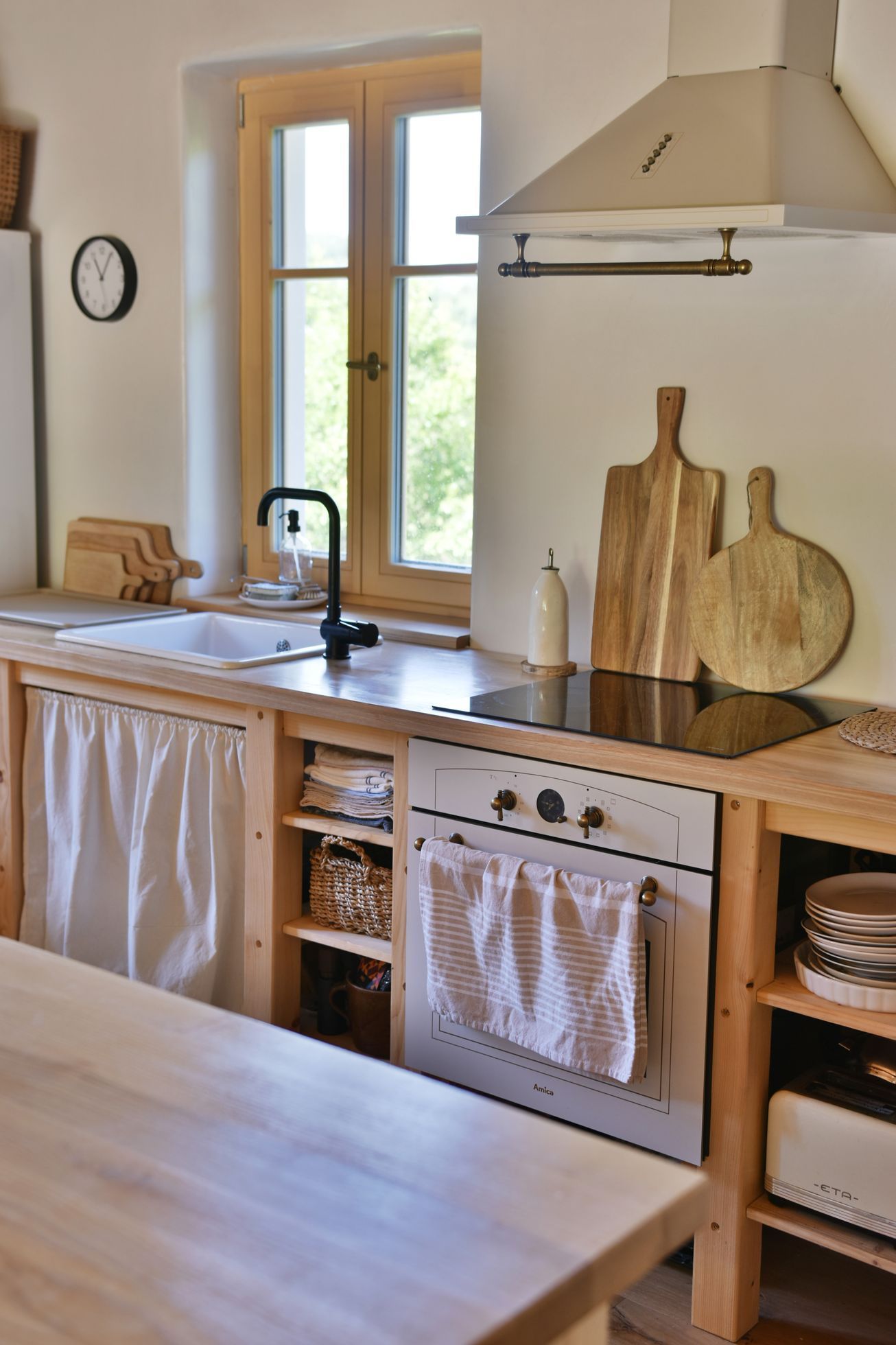 domeček na kopci, dům, rekonstrukce, zahrada, příběh