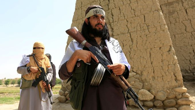 Bojovníci Tálibánu v Afghánistánu - ilustrační foto.