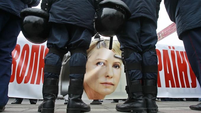 Demonstrace za propuštění Tymošenkové v Kyjevě.