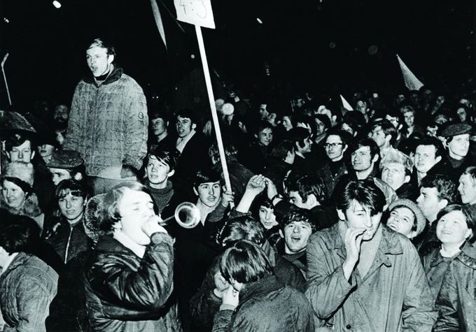 Oslavy vítězství nad SSSR na Václavském náměstí v roce 1969