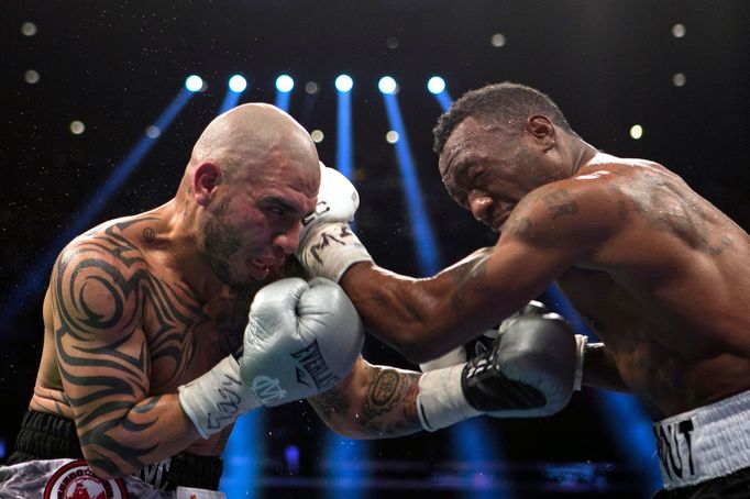 Miguel Cotto vs Austin Trout