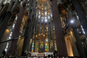 Sagrada Familia čekala 128 let na vysvěcení. Požehnal jí Benedikt XVI.