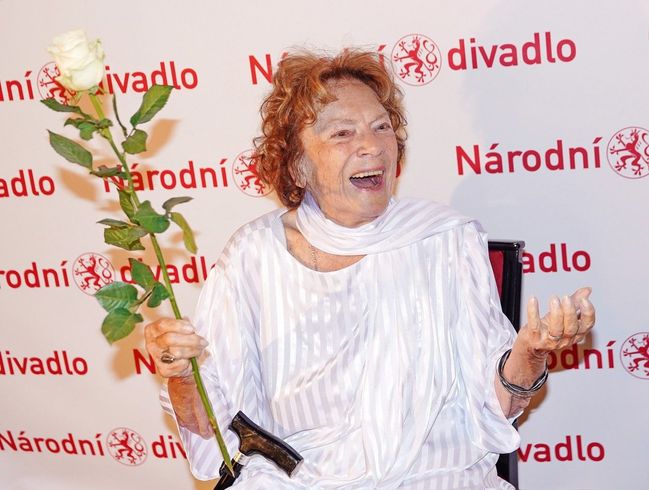 Vlasta Chramostová