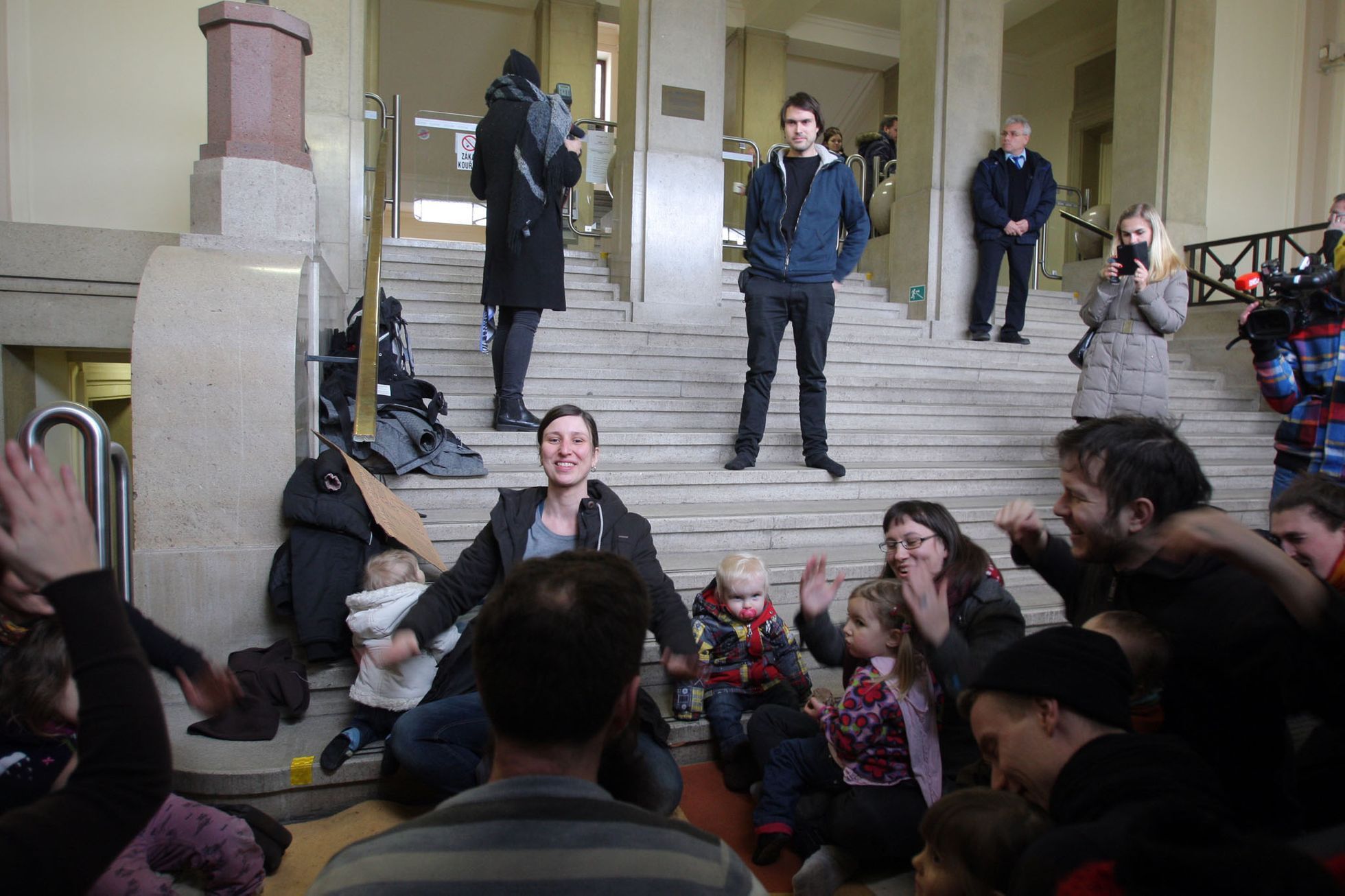 Demonstranti z Kliniky na ÚZSVM