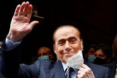 Soud osvobodil Berlusconiho v kauze večírků "bunga-bunga" a uplácení svědků