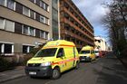 Nemocnice ve Varech má nové parkoviště, nabízí ho marně