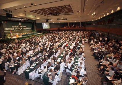 Konference se účastní představitelé 190 zemí světa