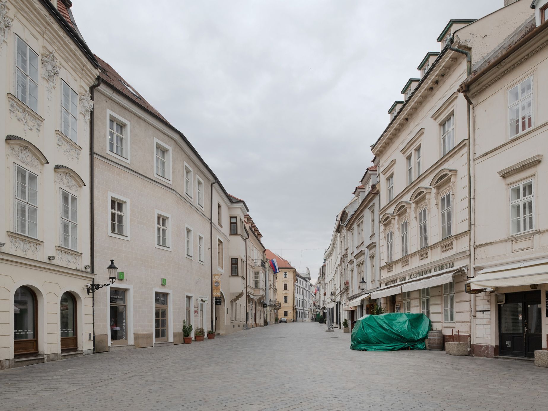 Jednorázové užití / Fotogalerie / Peter Korček – Tiché mesto