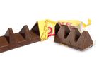Toblerone má "propast" mezi trojúhelníky. Zpráva o novém triku porážela v Británii i volby v USA