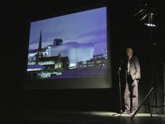 Jan Kaplický na minulé Pecha Kucha Night
