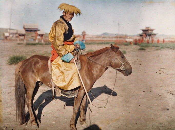 Autochrom  byl raný proces barevné fotografie patentovaný roku 1903 bratry Lumièrovými a komerčně vyráběný v letech 1907 až 1935.